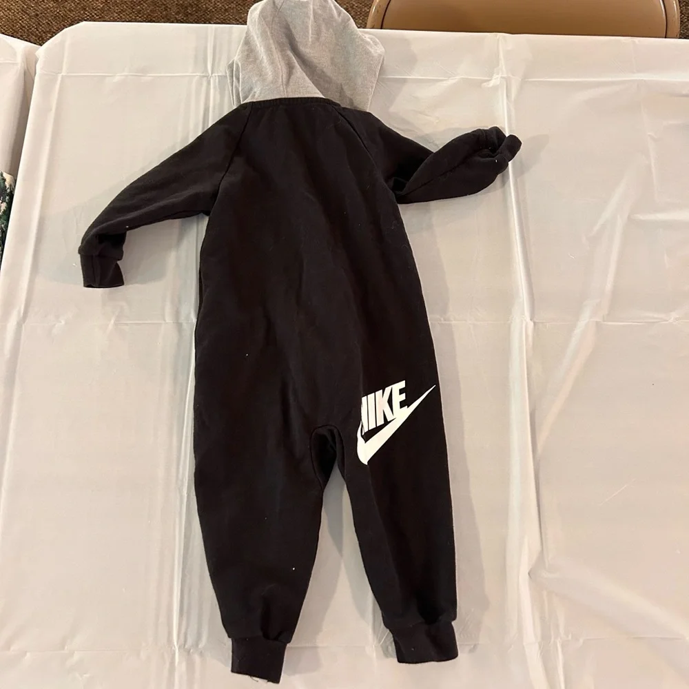 NIKE Baby Coverall Hoodie Cotton One Piece Full Zip Black White & Grey 12 Months